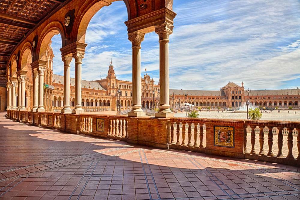 Las Cruzadas Melia-Plaza De Espana Sevilla Buitenkant foto
